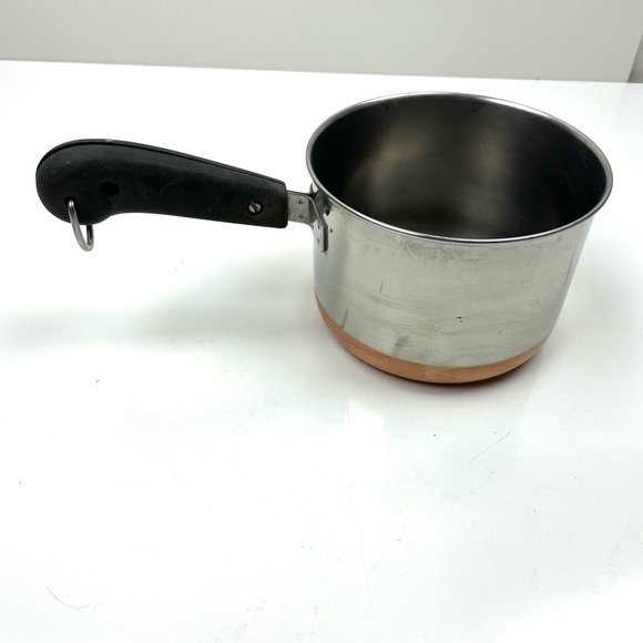 Revere Ware 1 1/2 Quarts Copper Bottom Sauce Pan - Picture 3 of 8